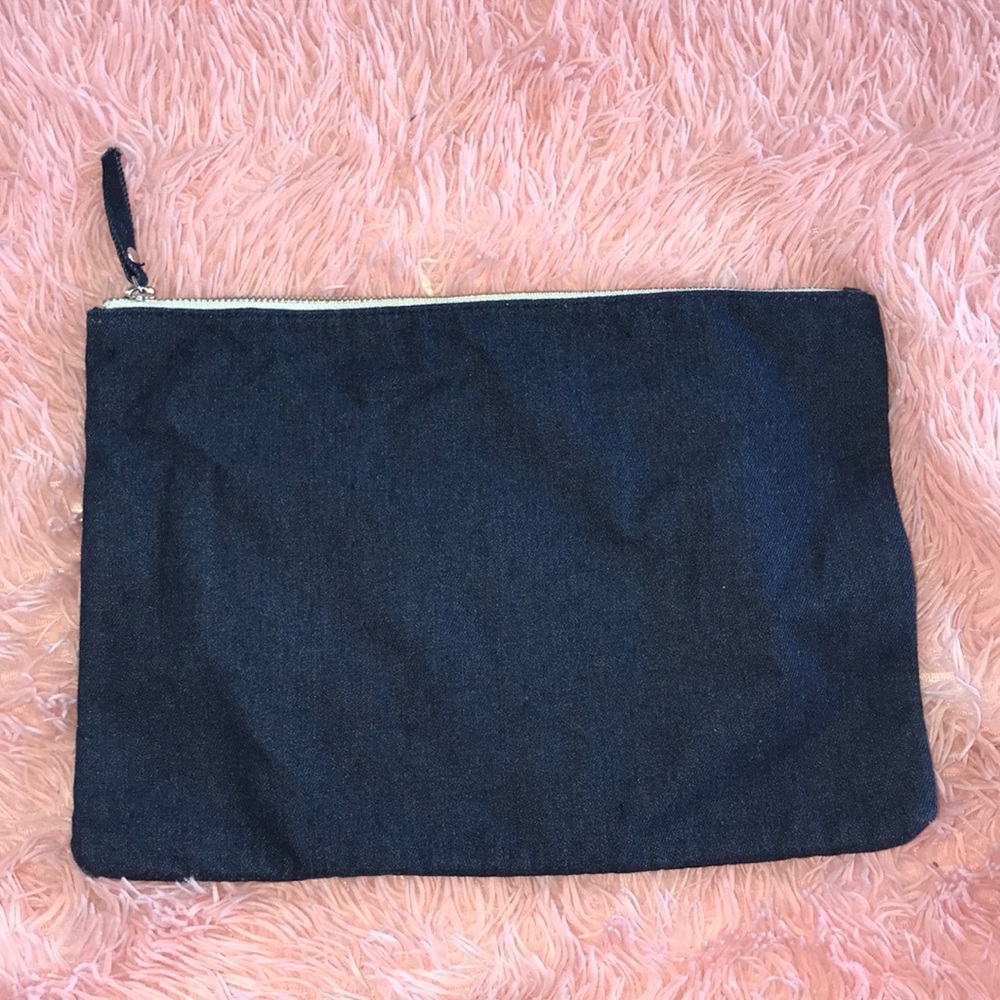 DENIM CLUTCH 😍😍😍😍😍😍 so cute